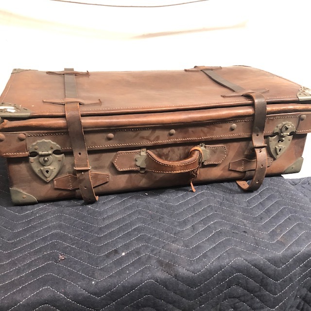 SUITCASE, Vintage Style - Medium Brown Leather